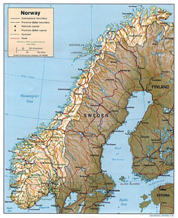 Политическая и административная карта Норвегии с рельефом, дорогами и городами.