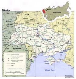 Политическая и административная карта Украины с дорогами и городами.